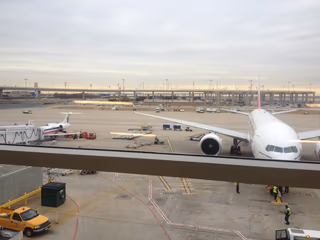 Admirals Club Access: Why Partner Elites Get In and AAdvantage Platinum Does Not