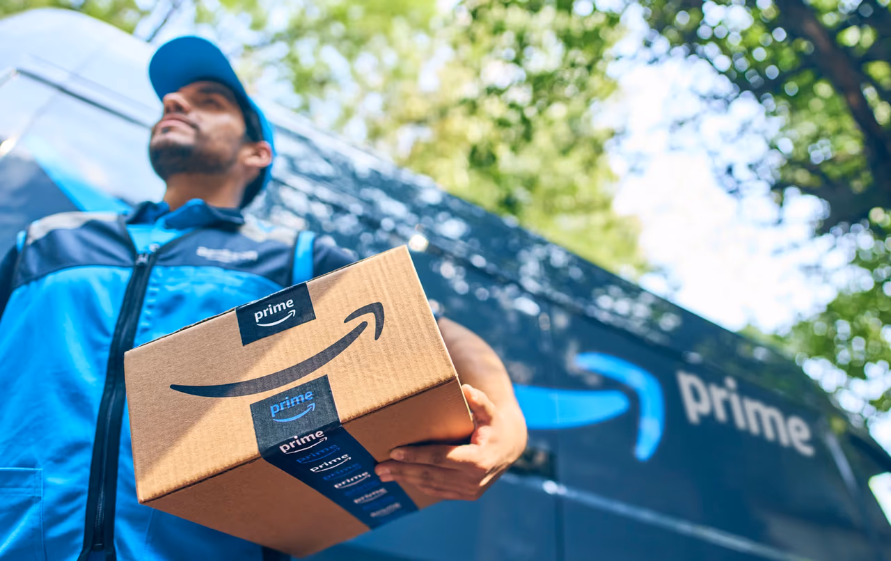 Amazon Amex Membership Rewards discount promotion showing 50% savings with points