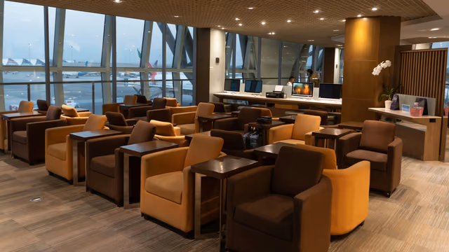 American Express Lounge Access: Complete Guide