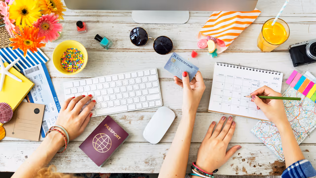 Best Credit Cards for Holiday Travel: Maximize Rewards During Peak Season