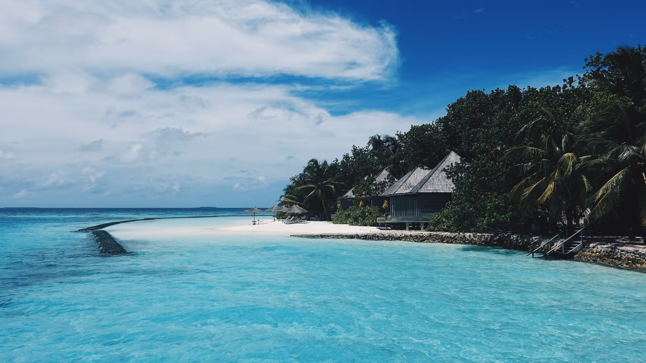 Best Deals And Save On Vacation At The Ritz-carton Maldives