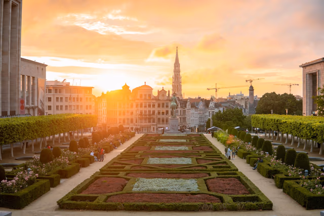 Business Class to Brussels: Cash and Award Strategies for 2026
