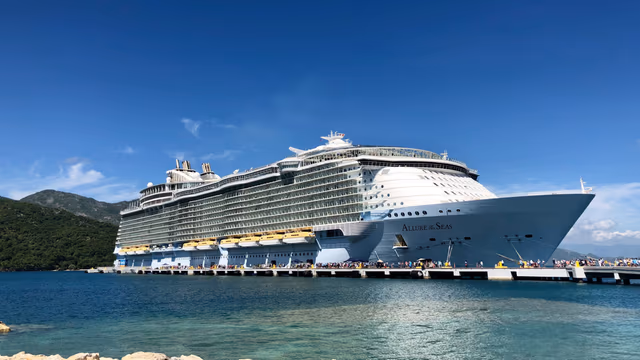 Cruise Insider Tips: Cabin Selection, OBC Stacking, and the Shore-Excursion Math