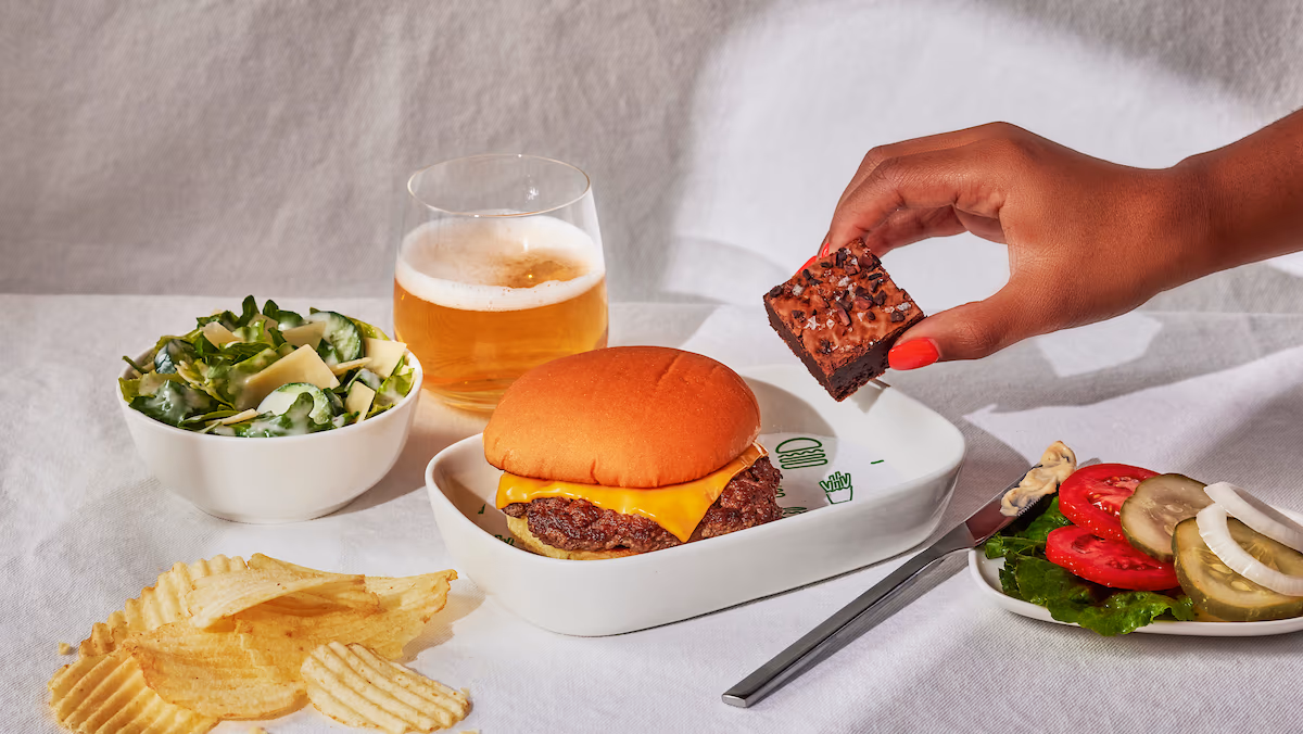 Delta Partners with Shake Shack: Premium Burgers Now Available on Select Flights