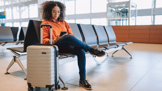 Discover it Miles vs Bank of America Travel Rewards: Which No-Fee Card Wins?