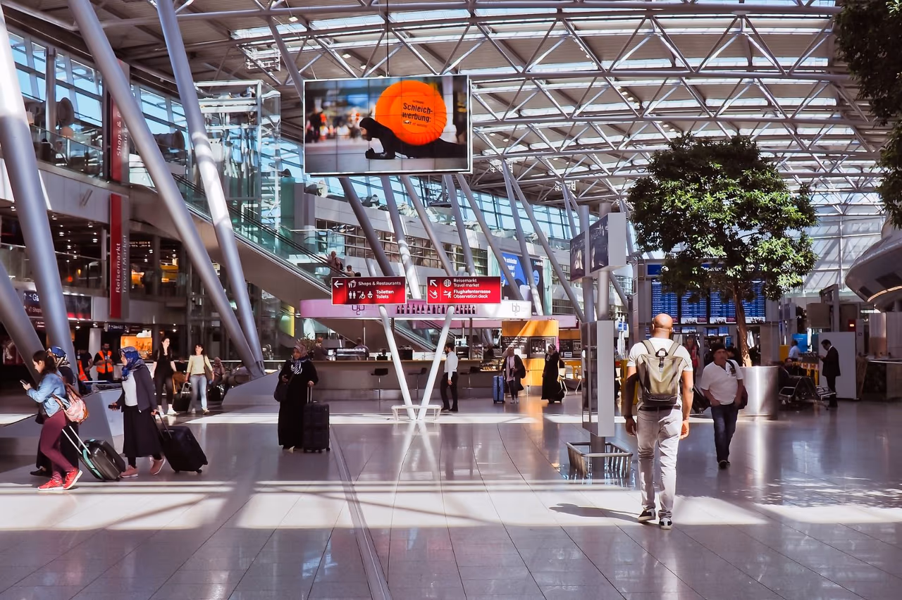 Does The Chase Sapphire Preferred® Card Have Lounge Access?