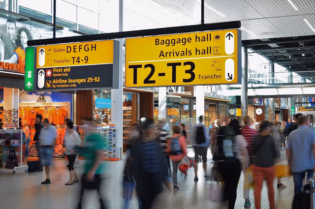 FareDrop (Daily Drop Pro) vs. Thrifty Traveler in 2026: Which Flight-Deal Service Pays Back?