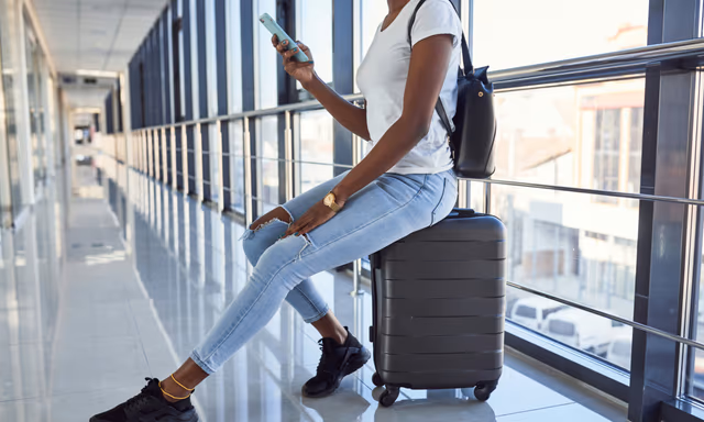 Flighty Tracker Review (2026): The iOS Flight App That Replaces Group Text Updates