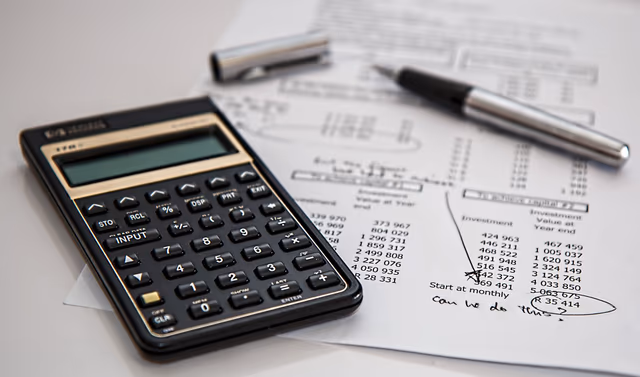 How to Calculate Annual Income for a Credit Card Application in 2026