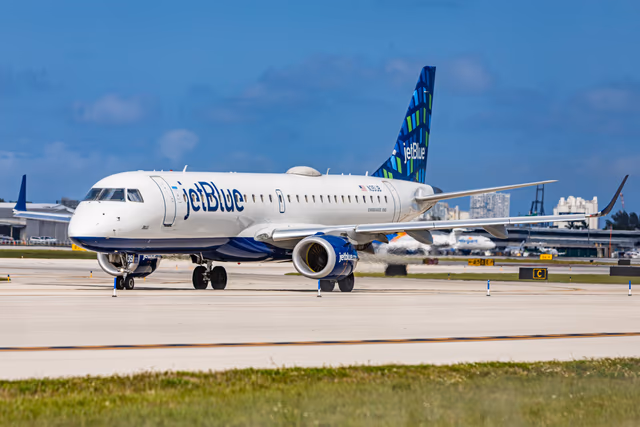 The Pros And Cons Of the JetBlue Barclays Credit Card