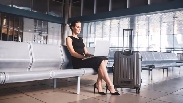 Should You Hold Multiple Airline Credit Cards? A 2026 Wallet Strategy