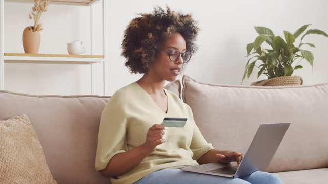 Pay Medical Bills with a Credit Card: When the Math Works (and When It Doesn't)