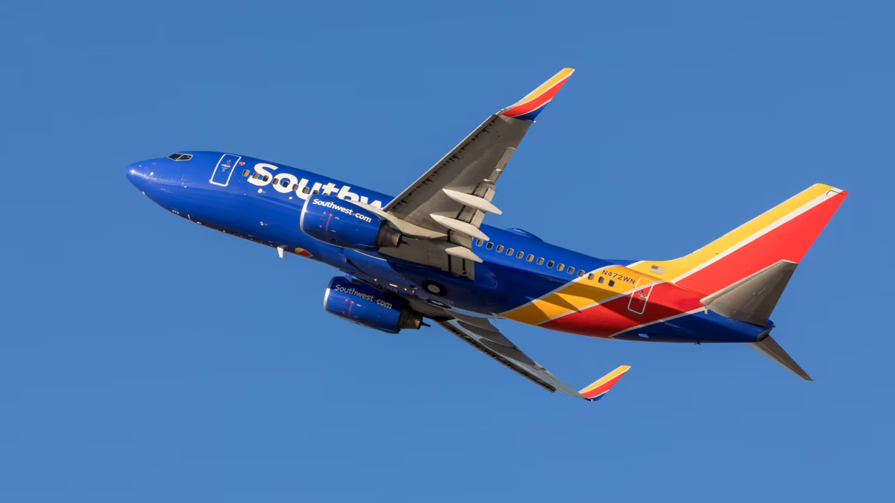 Southwest Airlines Boeing 737 in flight