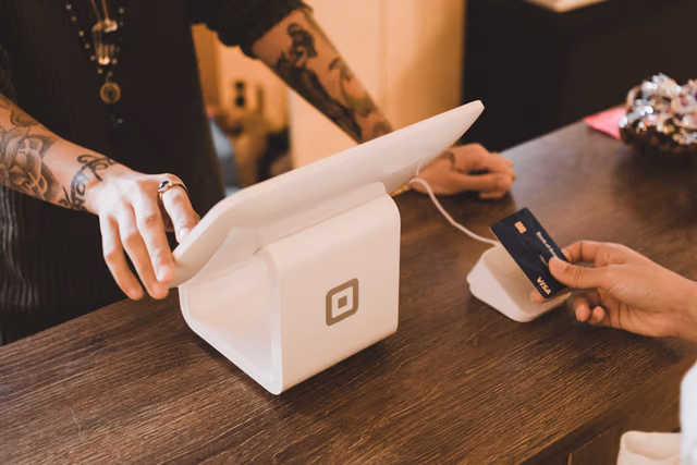 The Best 2% Cash Back Credit Cards in 2026