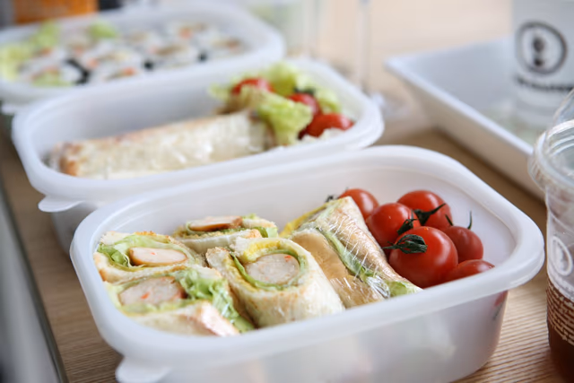 The Ultimate Guide To Packing Food For Air Travel