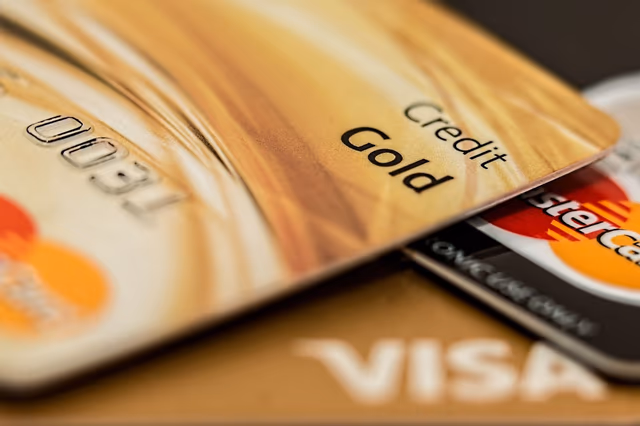 Best Credit Cards for 18-Year-Olds in 2026: Building Credit Without a Credit Score