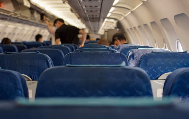 Guide to Using SeatGuru for the Best Airplane Seats