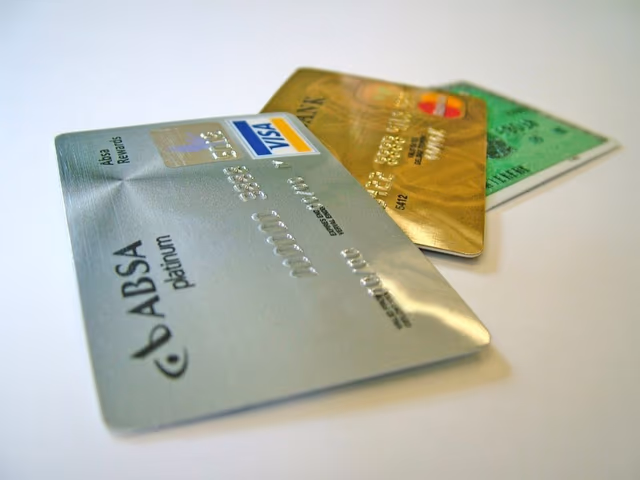 When to Close Unused Credit Cards: Should You Cancel or Keep Them?