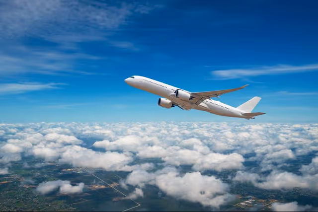 Skiplagging: Why It's Controversial, Whether It's Legal, and the Real Risks for Travelers
