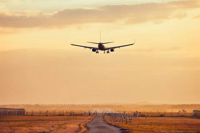 Frequent Flyer Miles vs. Flexible Rewards Points: Which Wins in 2026?
