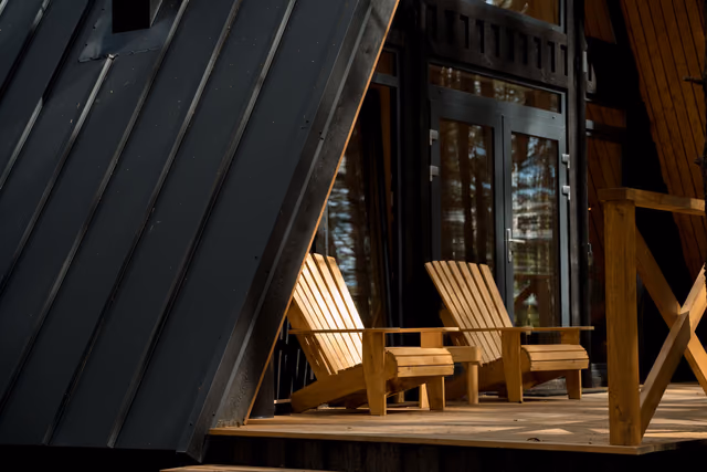 The Delta Stays Credit on Delta Amex Cards: Which Cards, How Much and What Qualifies