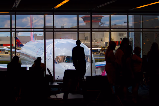 Chase Wants a Sapphire Lounge in Seattle, but the Lease Vote Slipped to October 27