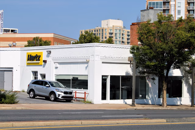 Capital One Car Rental Discount: Free Hertz Status, Capital One Travel and Capital One Shopping