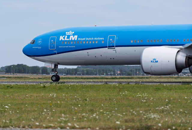 KLM Will Offer Free Starlink Wi-Fi on Long-Haul Flights From Mid-2027