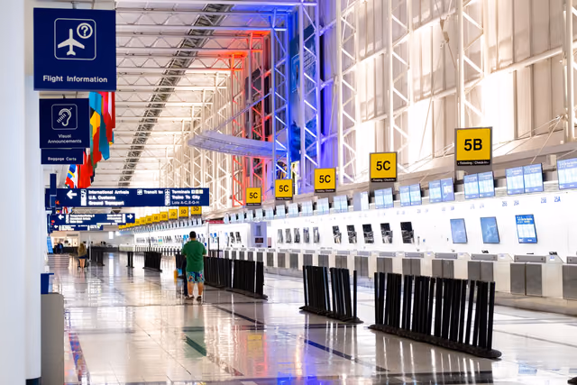 United Card Free Checked Bags: The Cards, the Flights and the Booking Rules Chase Lists